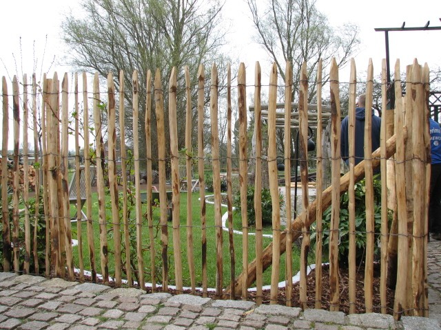 Staketenzaun 150 cm H 5 m L ZA 4/5 cm, französischer Rollzaun aus