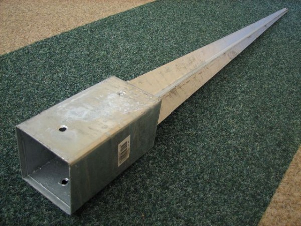 Einschlag Bodenhülse 750 mm lang, verzinkt, Pfostenschuhe